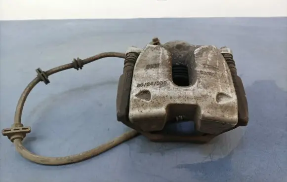 BMW 5 G30 G31 Front brake caliper 53389A