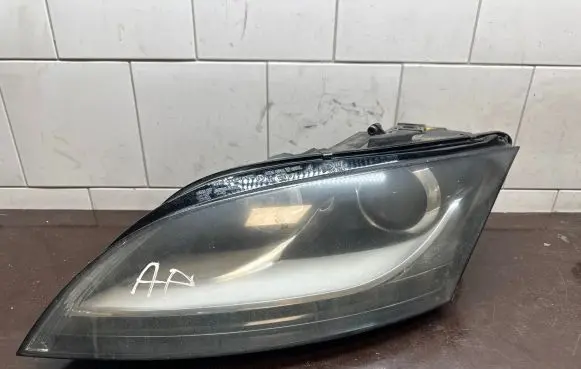 Audi TT TTS Mk2 Headlight/headlamp 8J0941003AK