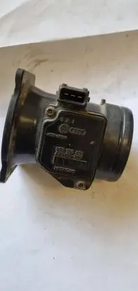 Audi A3 S3 8L Mass air flow meter AFH6010B 058133471 14496