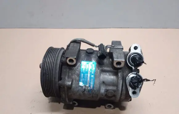 Volvo V50 Air conditioning (A/C) compressor (pump) 3M5H19D629