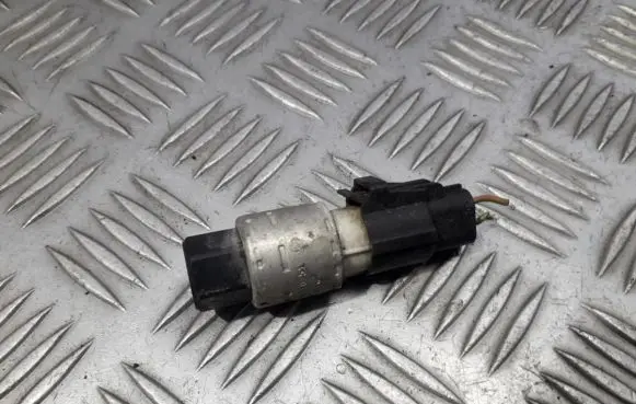 Ford Focus Air conditioning (A/C) pressure sensor 95bw195561aa 95bw-195561-aa