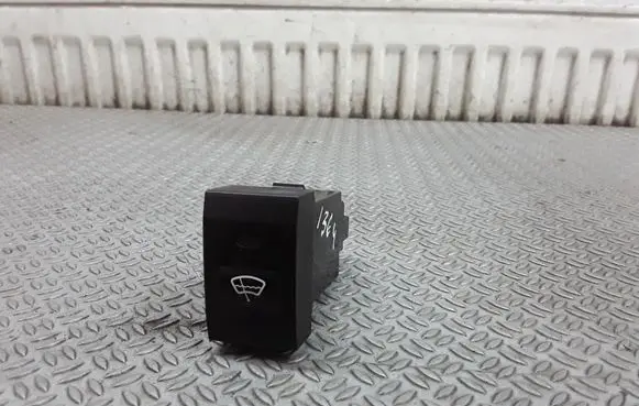 KIA Sorento Windscreen/window heater switch