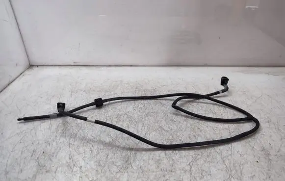 Mazda CX-5 Windshield washer spray nozzle 
