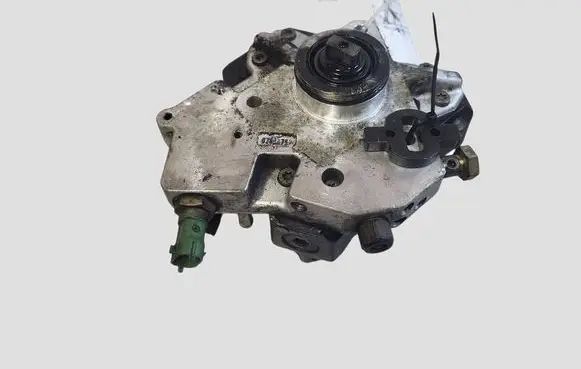 Volvo V50 Fuel injection high pressure pump 0445010111 8692521