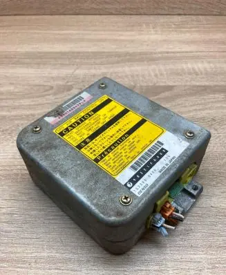 Subaru Impreza I Airbag control unit/module 98221FA000 1523000405