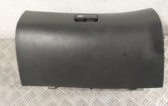 Toyota Avensis T250 Glove box 5555005070B0 5555005070