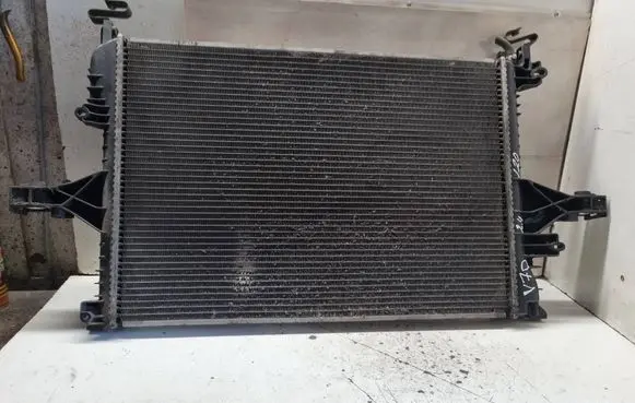 Volvo V70 Coolant radiator
