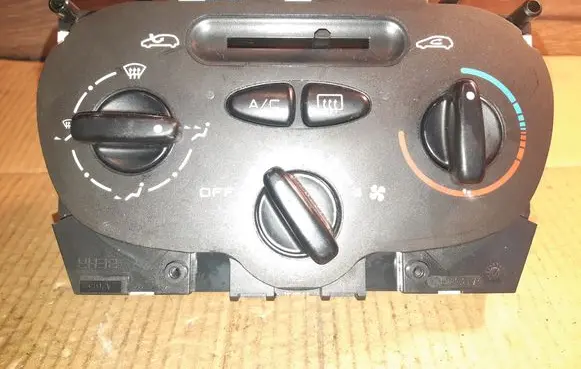 Peugeot 206 Climate control unit 10698 99210 A2613