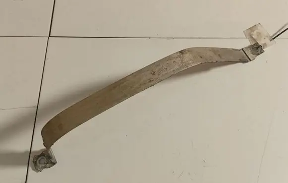 Skoda Fabia Mk2 (5J) Fuel tank mounting bracket 