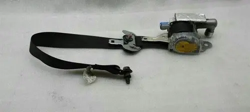 Mitsubishi Lancer Front seatbelt buckle 7000B041