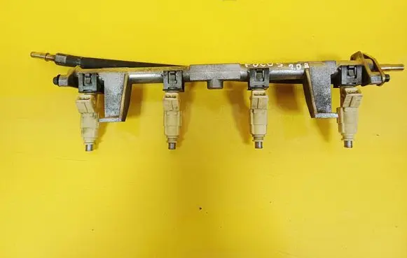 Ford Focus Fuel main line pipe 0280155820 988FEB