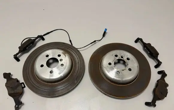 BMW X5 G05 Front brake disc 6880073 8842578