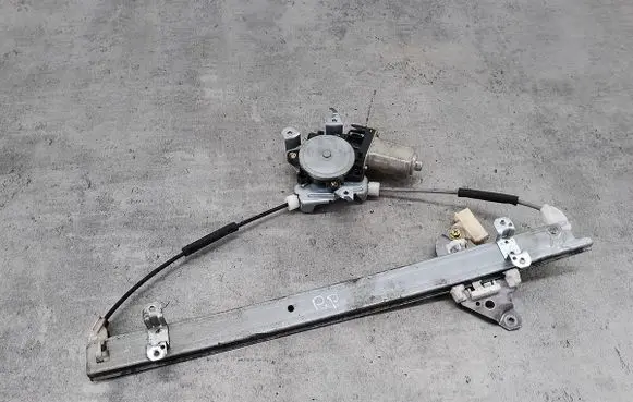 Nissan X-Trail T30 Front door window regulator with motor 8073089913