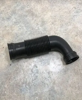 BMW i3 Air intake hose/pipe 71642406 13717642406