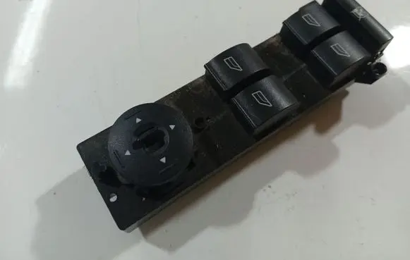 Ford Focus C-MAX Electric window control switch 3M5T14A132AF