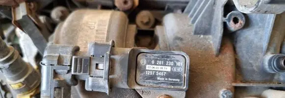 Opel Corsa D Air pressure sensor 0261230101 12575467