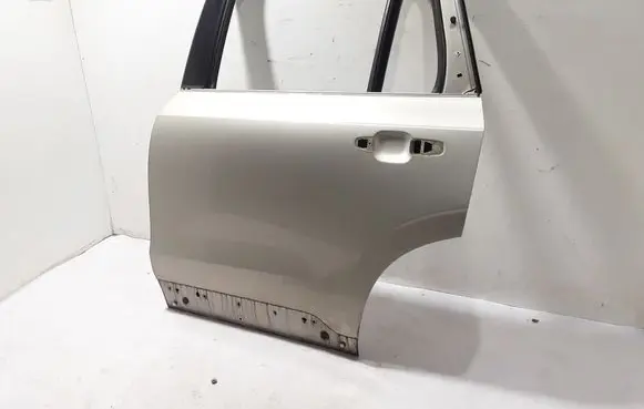 Volvo XC90 Front door 32133216