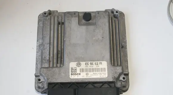Volkswagen Golf V Engine control unit/module 03G906016FM 0281011903