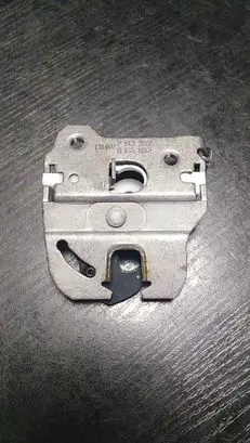 BMW 3 E90 E91 Seat back rest lock catch 7142262