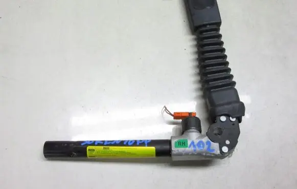 KIA Sorento Front seatbelt buckle