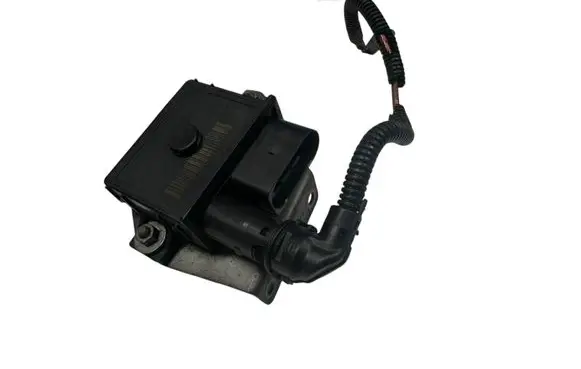 BMW 5 E60 E61 Glow plug pre-heat relay 859172301