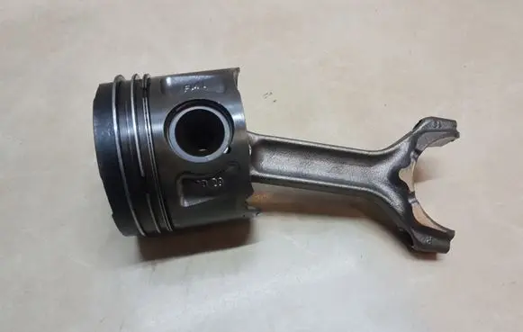 Opel Insignia A Piston 