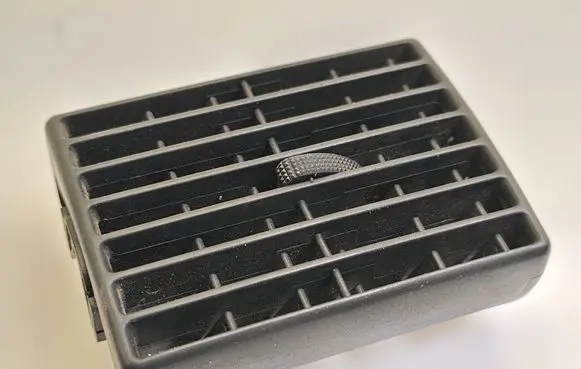 Audi 80 90 B3 Dash center air vent grill 893820957