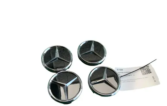 Mercedes-Benz GL X166 Non-original wheel cap C507