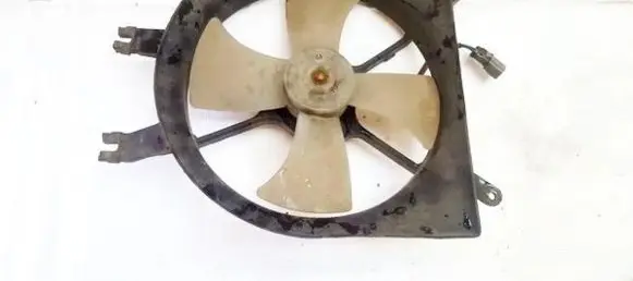 Honda Civic Radiator cooling fan shroud