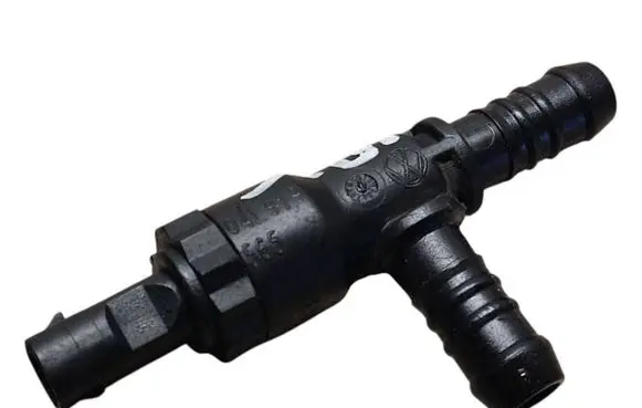 Skoda Octavia Mk3 (5E) Fuel temperature sensor 04L919565