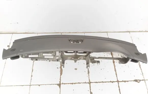 Mercedes-Benz CLS C219 Dashboard A2196801487