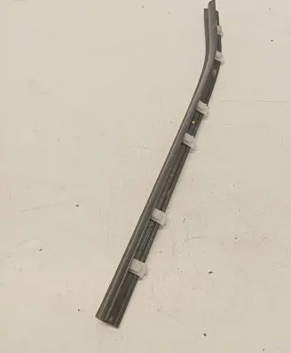 Ford Ranger Rubber seal rear door window/glass 