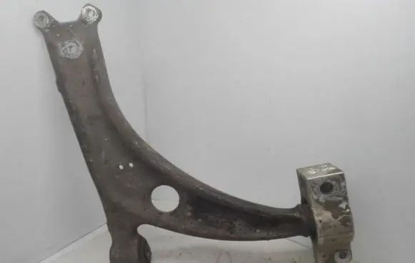 Volkswagen PASSAT B6 Front lower control arm/wishbone 3C0407153B 3C0407151E