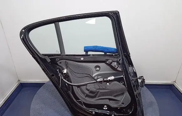 BMW 7 F01 F02 F03 F04 Rear door 