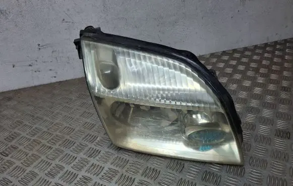 Nissan X-Trail T30 Headlight/headlamp