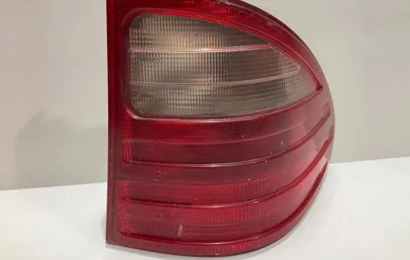 Mercedes-Benz E W210 Rear/tail lights A2108202264 4376 198011