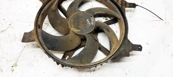 Renault Rapid Radiator cooling fan shroud 7700784652
