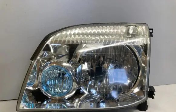 Nissan X-Trail T30 Headlight/headlamp