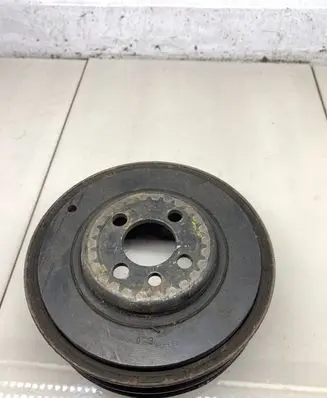 Audi A4 S4 B5 8D Crankshaft pulley 058105251E