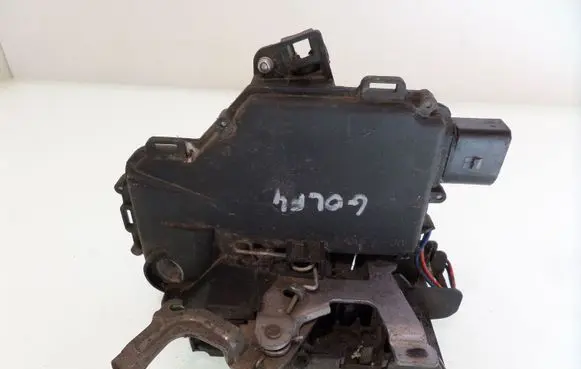 Volkswagen Golf IV Front door lock D3B2837016A