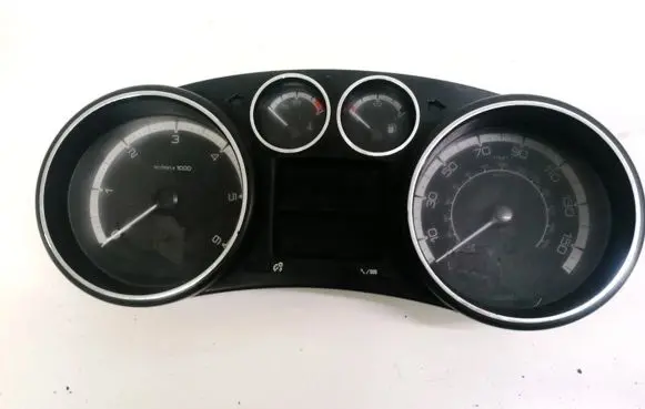 Peugeot 308 Speedometer (instrument cluster)