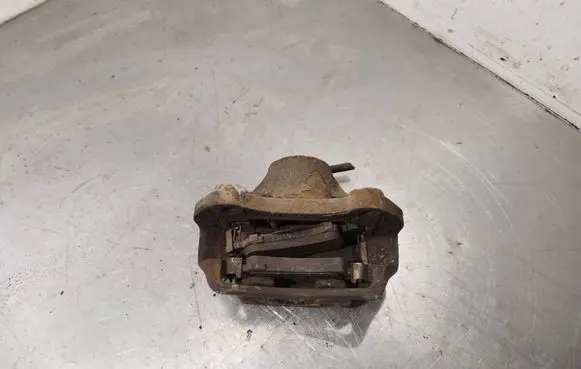 Opel Insignia A Front brake caliper