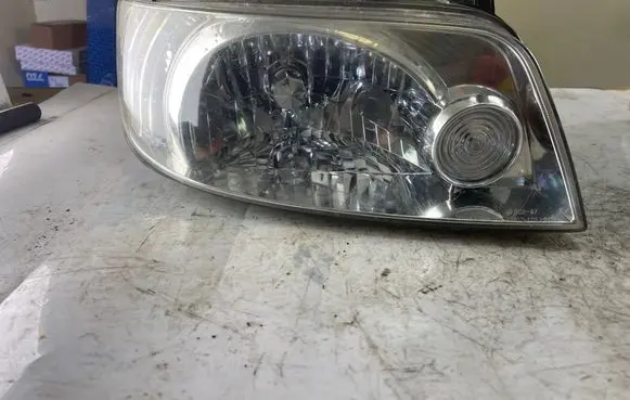 Hyundai Matrix Headlight/headlamp 92102170