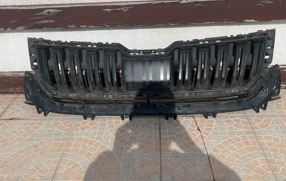 Skoda Kodiaq Front grill 565853653A