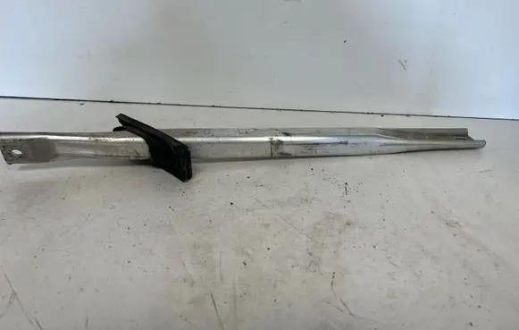 Audi A5 Radiator support slam panel bracket 8W0605646