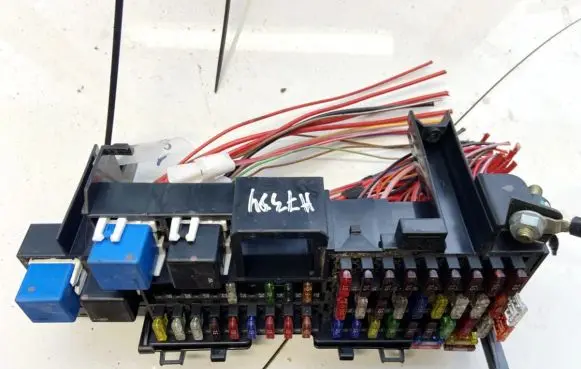 Mercedes-Benz Vaneo W414 Fuse box set A1685453340