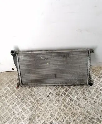 BMW 5 E39 Coolant radiator 22473440