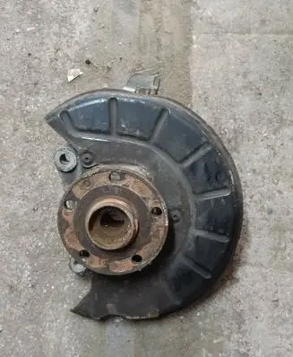 Volkswagen PASSAT B6 Front wheel hub