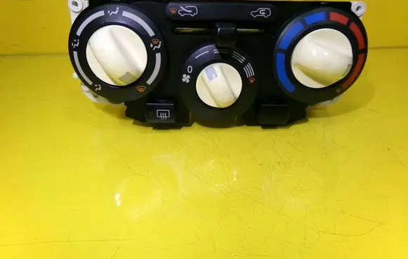 Nissan Micra Climate control unit N100302 060623
