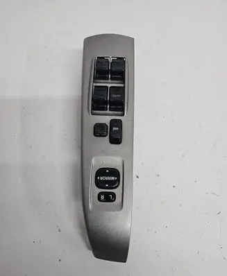 Toyota Prius (NHW20) Electric window control switch 8482047021 515051H14702